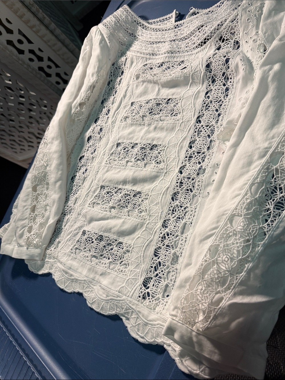 White House Black Market White Crochet Lace Long-Sleeve Blouse
